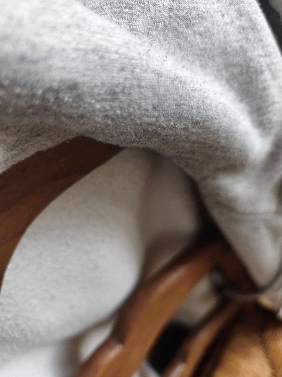 Objet de collection — C'est une chaise dans la cuisine 4