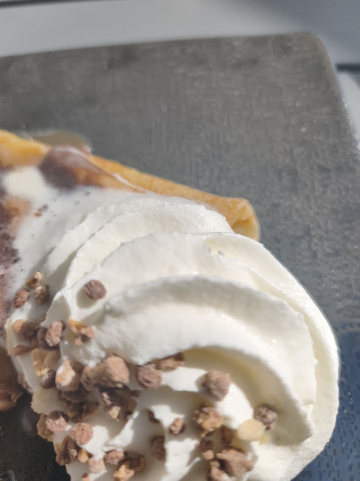 Objet de collection — Il s'agit de la crêpe que je mange à Fourmies 4